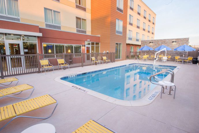 Imagen de la piscina del Hotel Fairfield Inn and Suites Dallas Plano North. Foto 20
