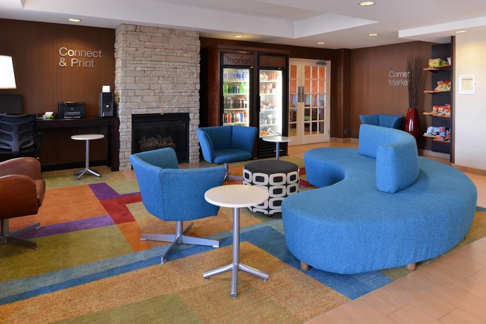Imagen de los interiores del Hotel Fairfield Inn and Suites Dayton Troy. Foto 16