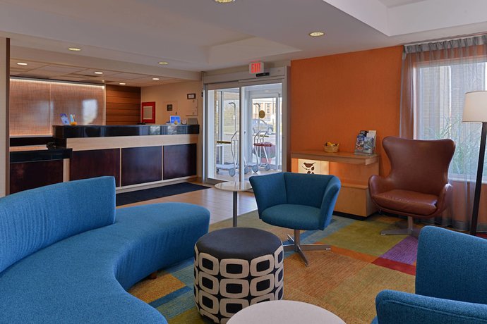 Imagen de los interiores del Hotel Fairfield Inn and Suites Dayton Troy. Foto 17