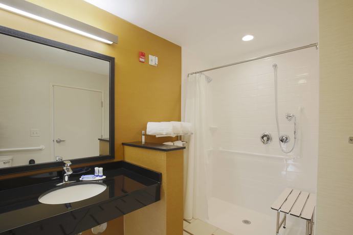 Imagen de la habitación del Hotel Fairfield Inn and Suites El Paso Airport. Foto 8