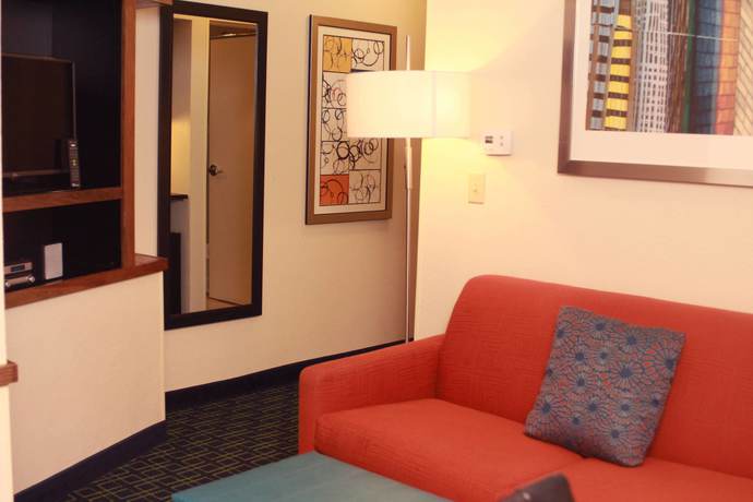 Imagen general del Hotel Fairfield Inn and Suites Fairmont. Foto 1