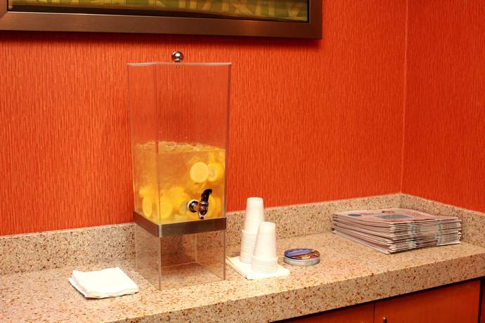 Imagen de la habitación del Hotel Fairfield Inn and Suites Fairmont. Foto 10