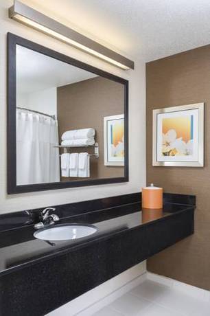 Imagen de la habitación del Hotel Fairfield Inn and Suites Findlay. Foto 6