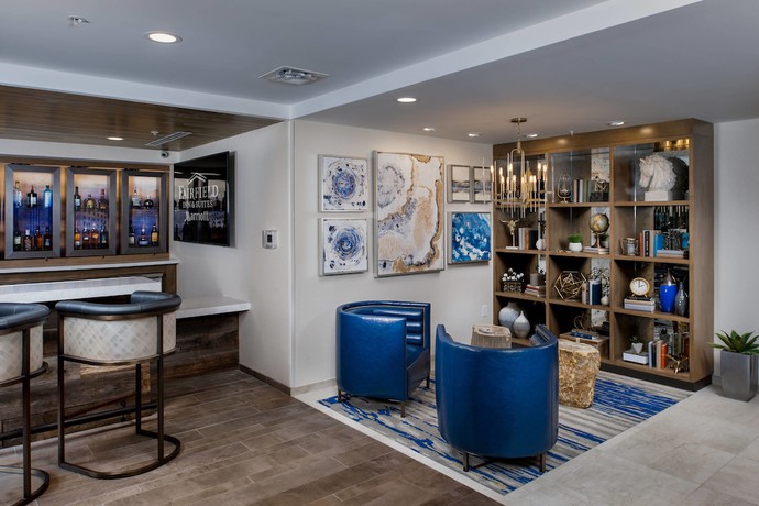 Imagen de los interiores del Hotel Fairfield Inn and Suites Fort Worth Downtown/convention Center. Foto 19