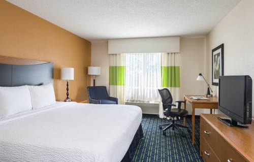 Imagen de la habitación del Hotel Fairfield Inn and Suites Grand Rapids. Foto 5