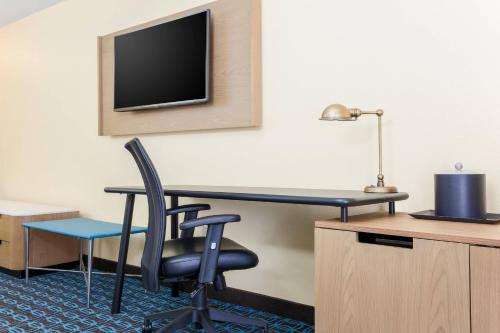 Imagen de la habitación del Hotel Fairfield Inn and Suites Houston Humble. Foto 18