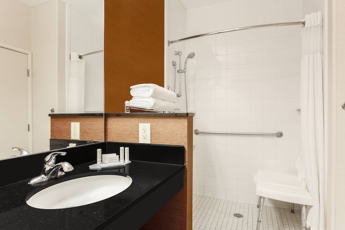 Imagen de la habitación del Hotel Fairfield Inn and Suites Houston Westchase. Foto 14
