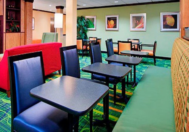 Imagen del bar/restaurante del Hotel Fairfield Inn and Suites Jacksonville West/Chaffee Point. Foto 2