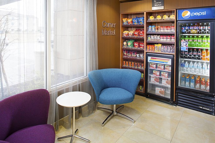 Imagen del bar/restaurante del Hotel Fairfield Inn and Suites Jonesboro. Foto 3