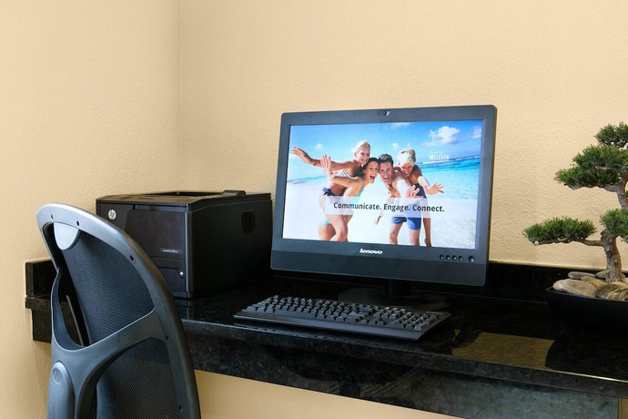 Imagen de los interiores del Hotel Fairfield Inn and Suites Kansas City Olathe. Foto 11