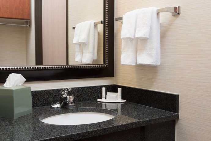 Imagen de la habitación del Hotel Fairfield Inn and Suites Kansas City Olathe. Foto 7