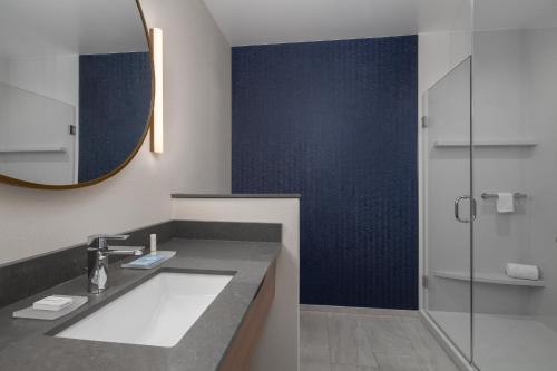 Imagen de la habitación del Hotel Fairfield Inn and Suites Kenosha Pleasant Prairie. Foto 9