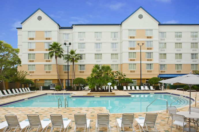 Imagen de la piscina del Hotel Fairfield Inn and Suites Lake Buena Vista in Marriott Village. Foto 16