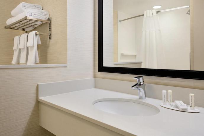 Imagen de la habitación del Hotel Fairfield Inn and Suites Lancaster East at The Outlets. Foto 3