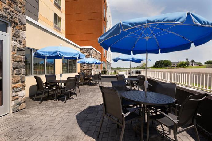 Imagen de los exteriores del Hotel Fairfield Inn and Suites Lancaster East at The Outlets. Foto 5