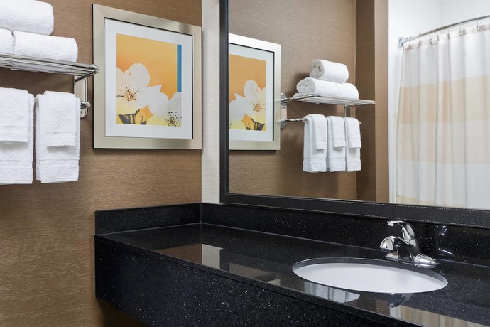 Imagen de la habitación del Hotel Fairfield Inn and Suites Lexington Keeneland Airport. Foto 12