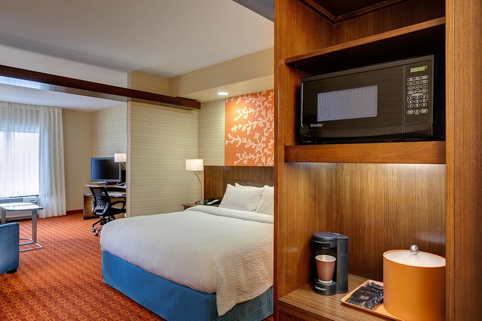 Imagen de la habitación del Hotel Fairfield Inn and Suites Lincoln Airport. Foto 9