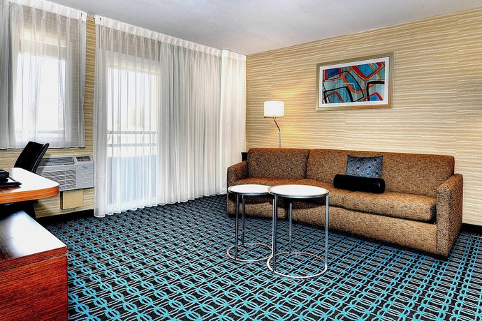 Imagen de la habitación del Hotel Fairfield Inn and Suites Los Angeles Rosemead. Foto 11