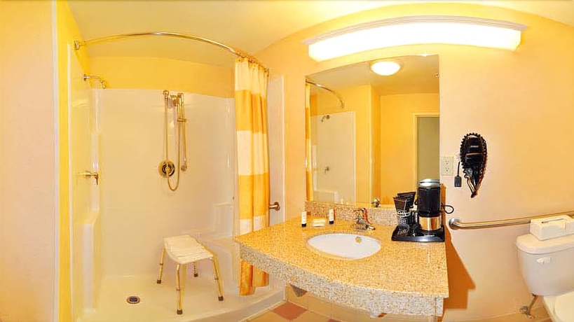 Imagen de la habitación del Hotel Fairfield Inn and Suites Marianna. Foto 18