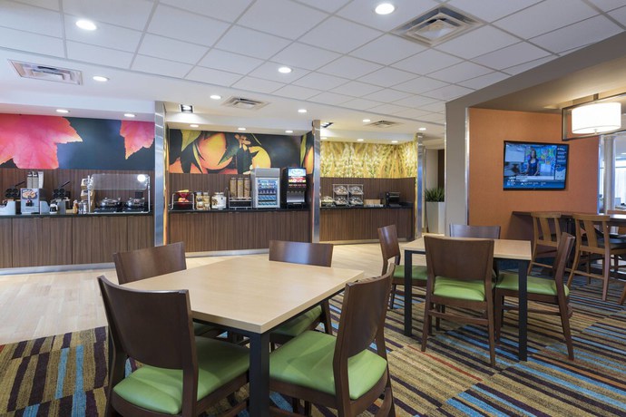 Imagen del bar/restaurante del Hotel Fairfield Inn and Suites Medina. Foto 5