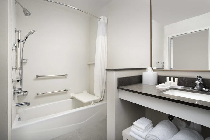 Imagen de la habitación del Hotel Fairfield Inn and Suites Miami Airport West/Doral. Foto 8