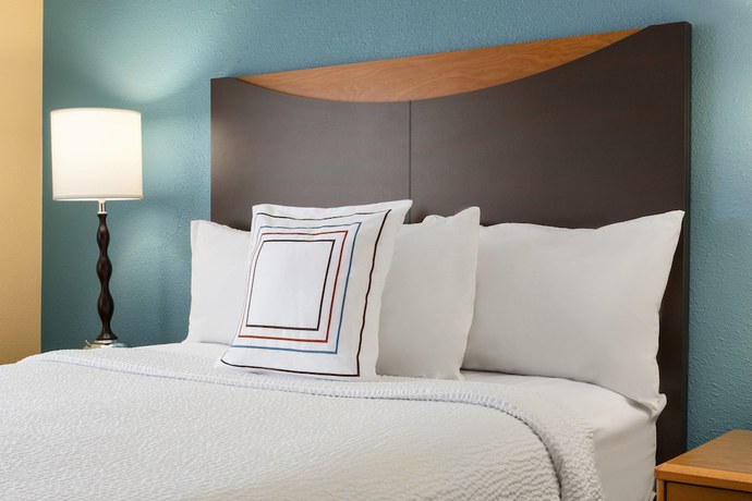 Imagen de la habitación del Hotel Fairfield Inn and Suites Minneapolis-St. Paul Airport. Foto 7