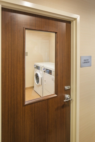Imagen de los interiores del Hotel Fairfield Inn and Suites Monaca. Foto 19