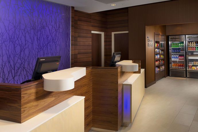 Imagen de los interiores del Hotel Fairfield Inn and Suites Nashville Downtown/The Gulch. Foto 15