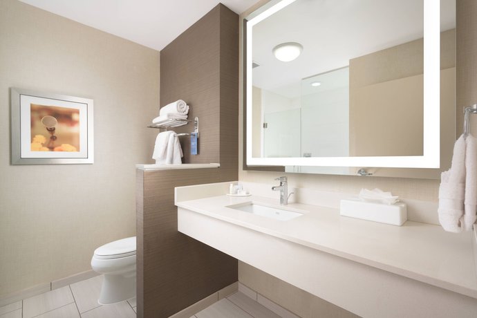 Imagen de la habitación del Hotel Fairfield Inn and Suites Nashville Downtown/The Gulch. Foto 4