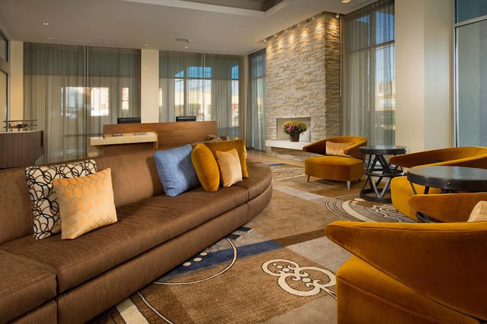 Imagen de los interiores del Hotel Fairfield Inn and Suites Nashville Downtown/The Gulch. Foto 16