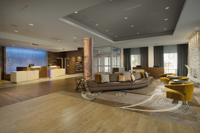 Imagen de los interiores del Hotel Fairfield Inn and Suites Nashville Downtown/The Gulch. Foto 18