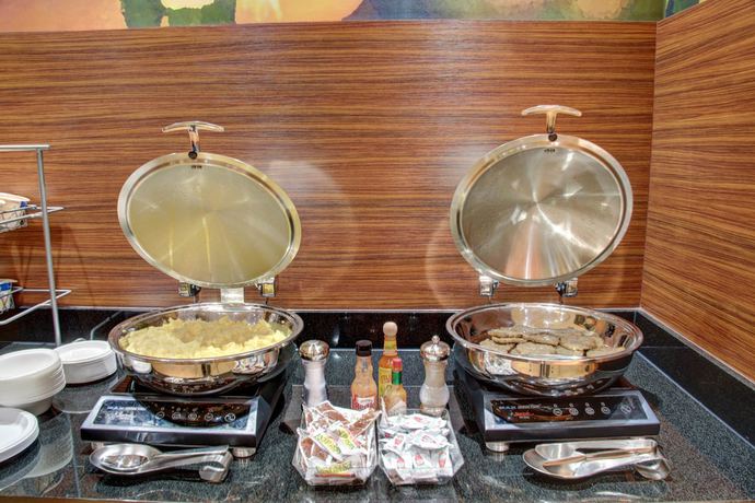 Imagen del bar/restaurante del Hotel Fairfield Inn and Suites Natchitoches. Foto 5