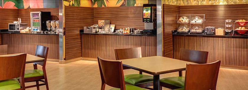 Imagen del bar/restaurante del Hotel Fairfield Inn and Suites Natchitoches. Foto 7