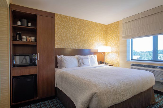 Imagen de la habitación del Hotel Fairfield Inn and Suites New York Queens/Fresh Meadows. Foto 10