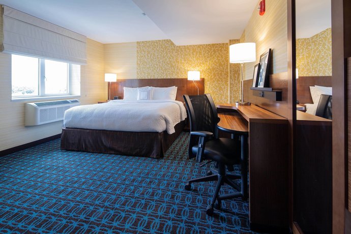 Imagen de la habitación del Hotel Fairfield Inn and Suites New York Queens/Fresh Meadows. Foto 11