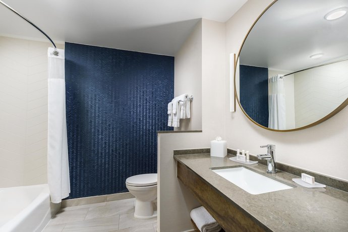 Imagen de la habitación del Hotel Fairfield Inn and Suites Oakhurst Yosemite. Foto 18