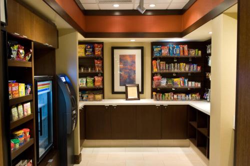 Imagen general del Hotel Fairfield Inn and Suites Orlando Lake Buena Vista. Foto 6