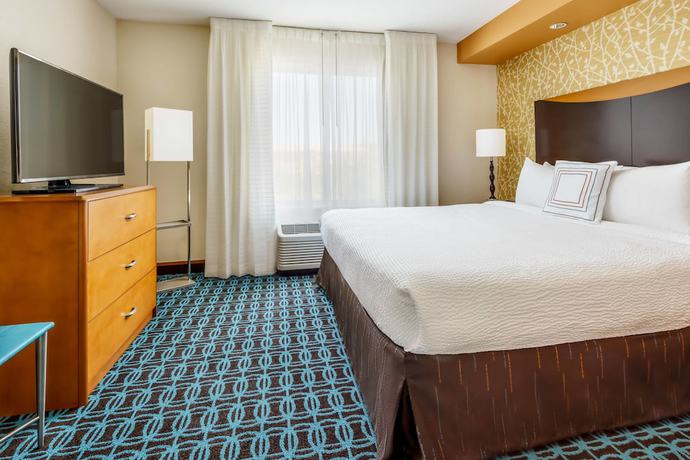 Imagen de la habitación del Hotel Fairfield Inn and Suites Peoria East. Foto 4