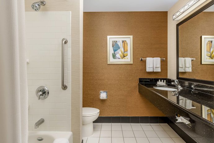 Imagen de la habitación del Hotel Fairfield Inn and Suites Peoria East. Foto 8