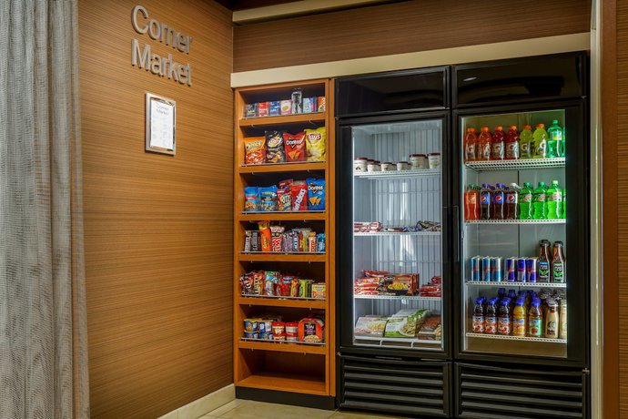Imagen del bar/restaurante del Hotel Fairfield Inn and Suites Peoria East. Foto 3