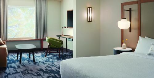 Imagen de la habitación del Hotel Fairfield Inn and Suites Port Clinton Waterfront. Foto 8