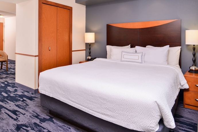 Imagen de la habitación del Hotel Fairfield Inn and Suites Raleigh Durham Airport/ Brier Creek. Foto 9