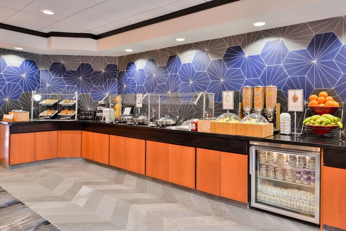 Imagen del bar/restaurante del Hotel Fairfield Inn and Suites Raleigh Durham Airport/ Brier Creek. Foto 7