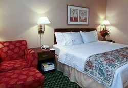Imagen de la habitación del Hotel Fairfield Inn and Suites Raleigh-Durham Airport/RTP. Foto 15