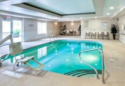 Imagen de la piscina del Hotel Fairfield Inn and Suites Raleigh-Durham Airport/RTP. Foto 21