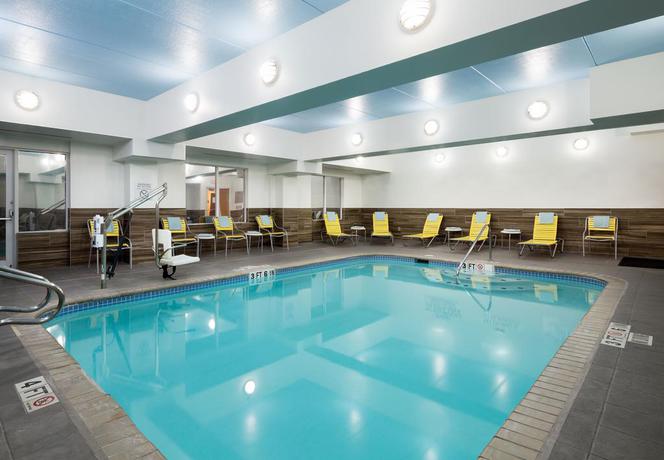 Imagen de la piscina del Hotel Fairfield Inn and Suites San Antonio Airport/north Star Mall. Foto 10