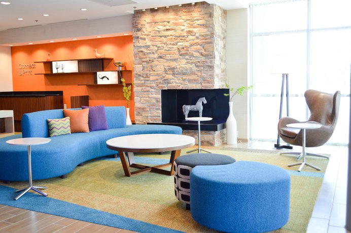 Imagen de los interiores del Hotel Fairfield Inn and Suites San Antonio Brooks City Base. Foto 8