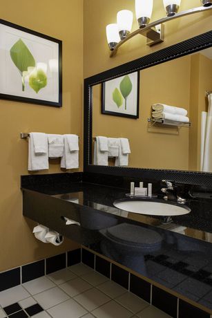 Imagen de la habitación del Hotel Fairfield Inn and Suites Santa Rosa Sebastopol. Foto 3