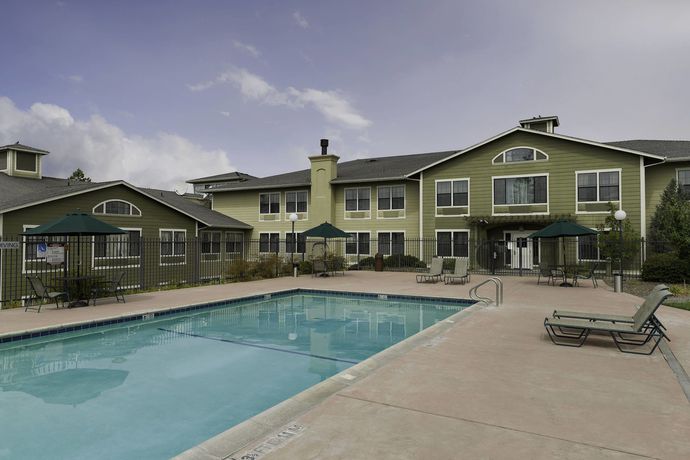 Imagen de la piscina del Hotel Fairfield Inn and Suites Santa Rosa Sebastopol. Foto 15