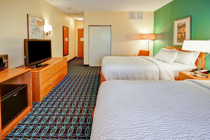 Imagen de la habitación del Hotel Fairfield Inn and Suites Saratoga Malta. Foto 5